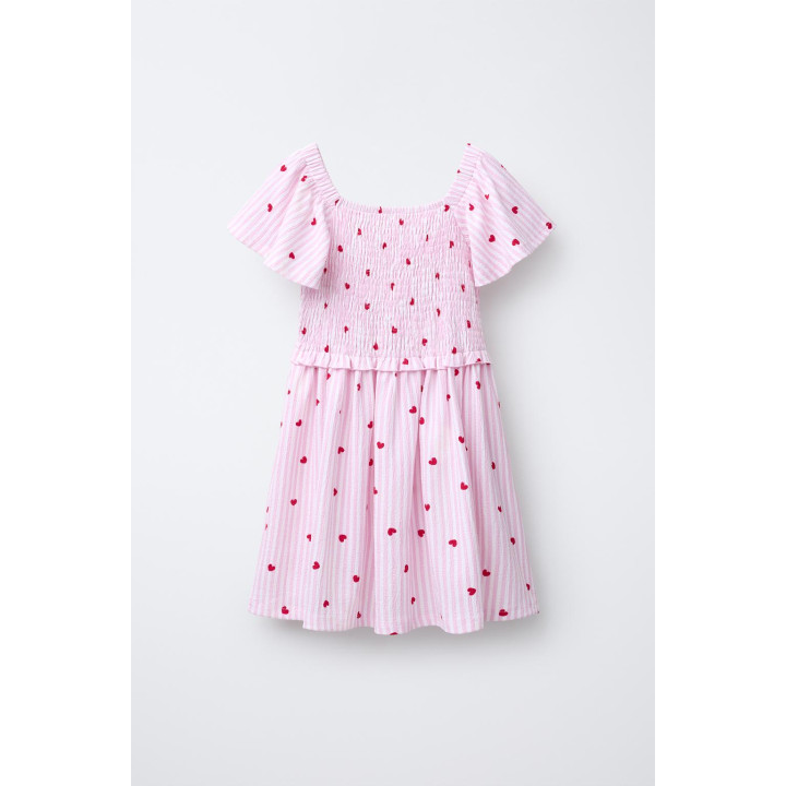 Платье в полоску и с сердечками