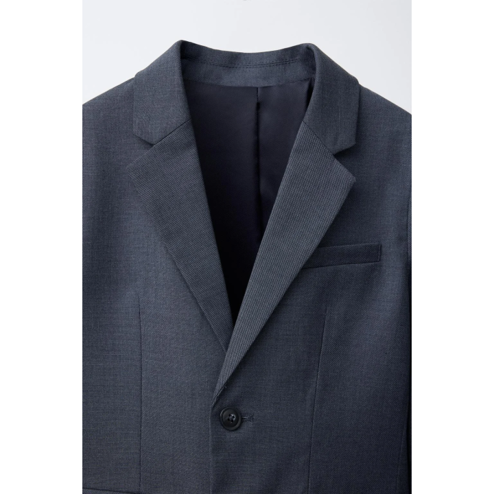 КОСТЮМНЫЙ БЛЕЙЗЕР ИЗ РЕЛЬЕФНОЙ ТКАНИ