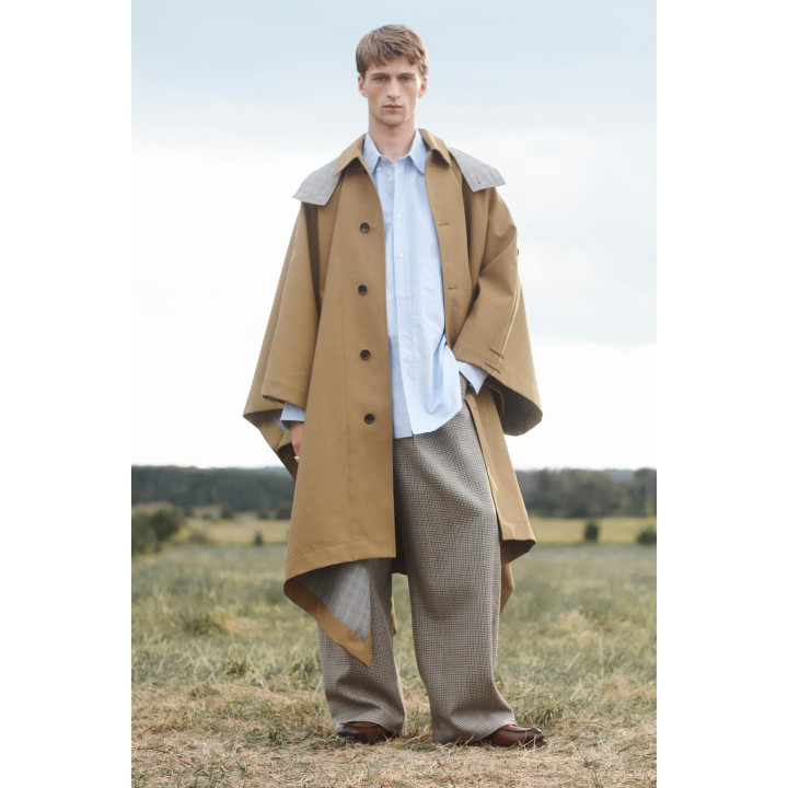 Пончо limited edition с контрастной клеткой и водоотталкивающей отделкой