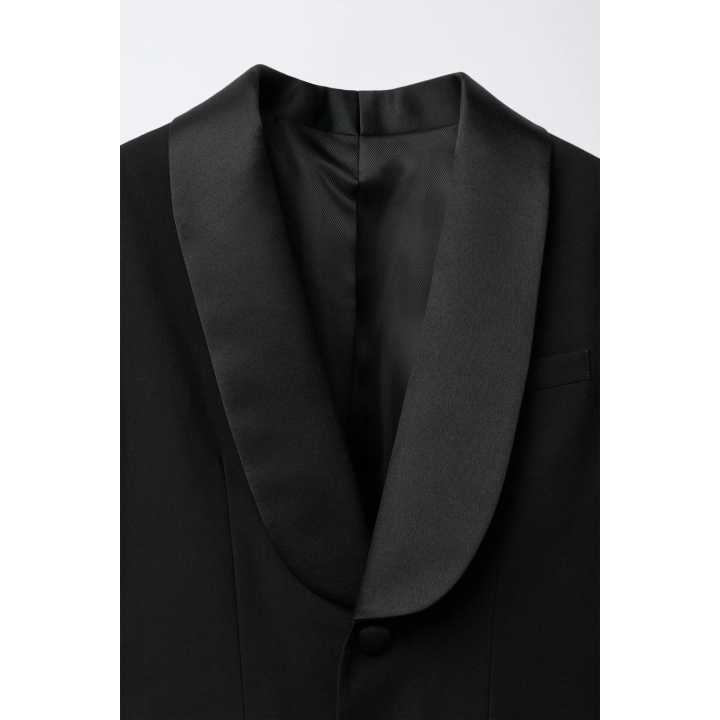 БЛЕЙЗЕР В СТИЛЕ СМОКИНГА