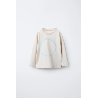 ФУТБОЛКА С БЛЕСТЯЩИМ ТЕКСТОВЫМ ПРИНТОМ