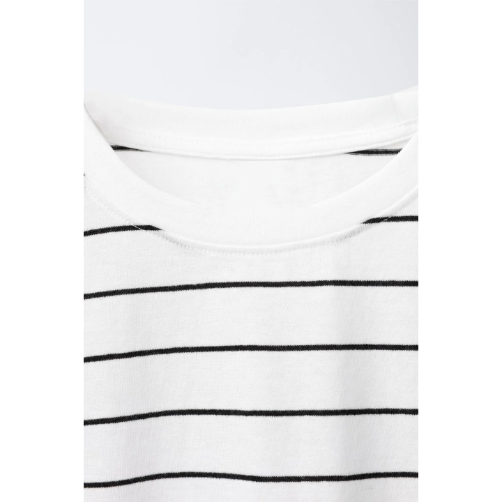 БАЗОВАЯ ФУТБОЛКА В ПОЛОСКУ