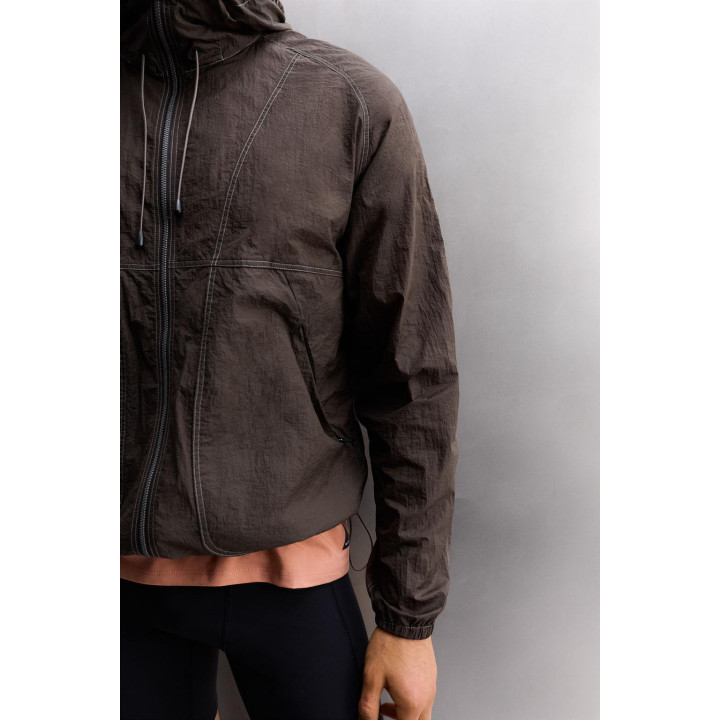 КУРТКА-ВЕТРОВКА ЛИМИТИРОВАННОЙ СЕРИИ