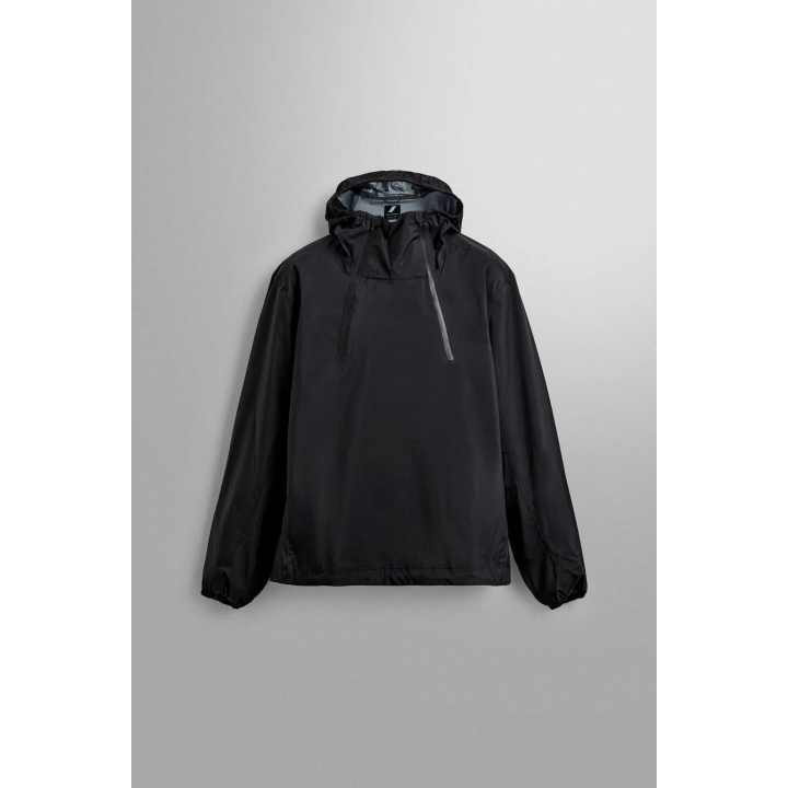 Ветровка с карманом-мешком