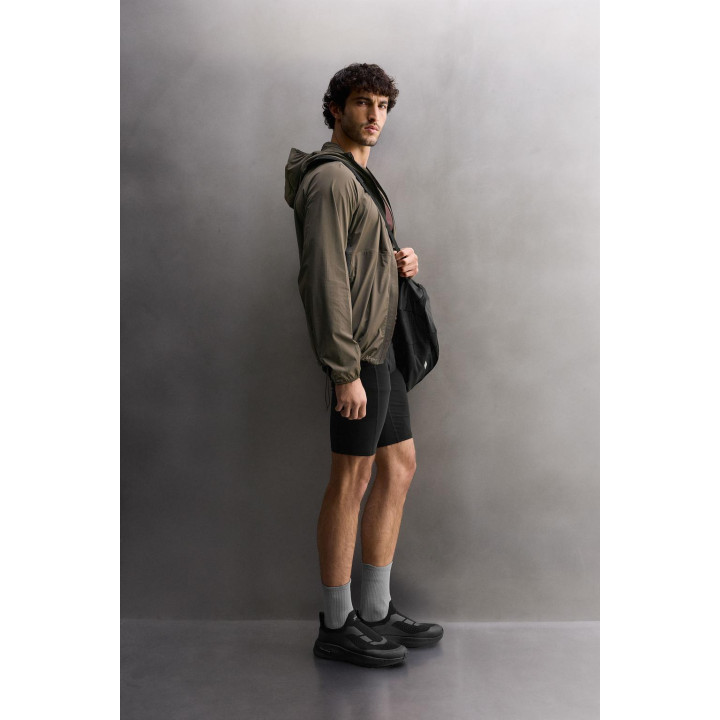 ЛЕГКАЯ КУРТКА COLOR BLOCK ИЗ ВЫСОКОТЕХНОЛОГИЧНОЙ ТКАНИ