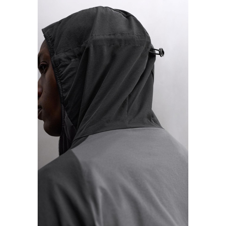 Куртка из технической ткани с блоками цветов