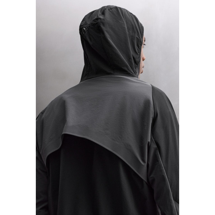 Куртка из технической ткани с блоками цветов