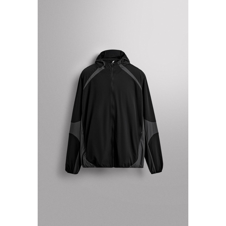 Куртка из технической ткани с блоками цветов