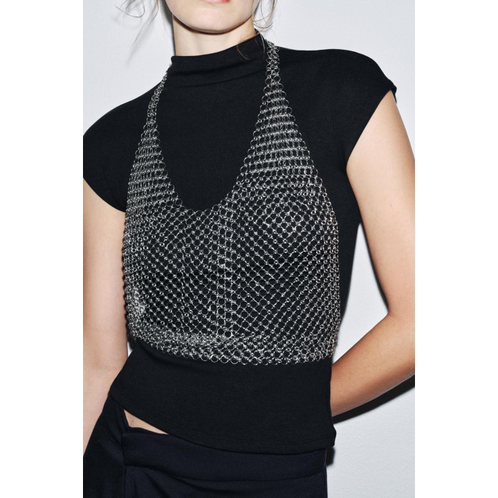 ТОП С МЕТАЛЛИЧЕСКИМИ КОЛЬЦАМИ