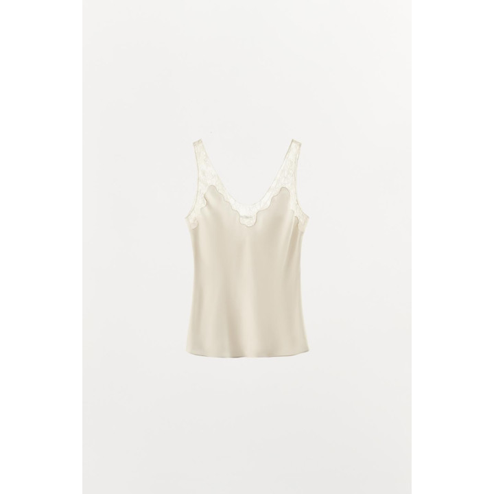 Блузка-торсидка из атласа с кружевными вставками