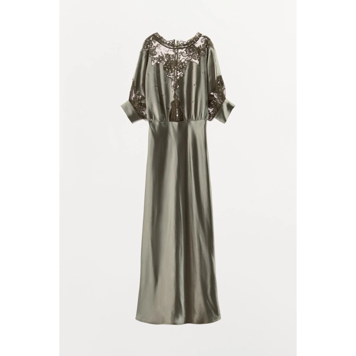 АТЛАСНОЕ ПЛАТЬЕ С КРУЖЕВОМ