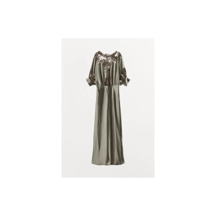 АТЛАСНОЕ ПЛАТЬЕ С КРУЖЕВОМ