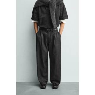 Легкие джинсы в плиссировке