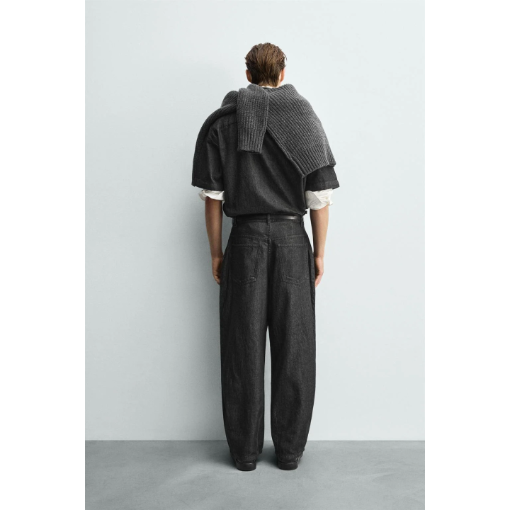 Легкие джинсы в плиссировке