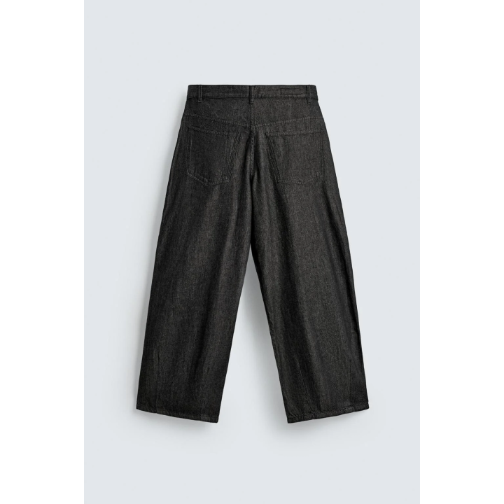 Легкие джинсы в плиссировке