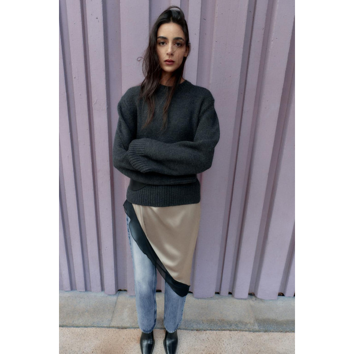 ТРИКОТАЖНЫЙ СВИТЕР В РУБЧИК