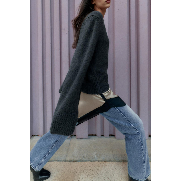 ТРИКОТАЖНЫЙ СВИТЕР В РУБЧИК