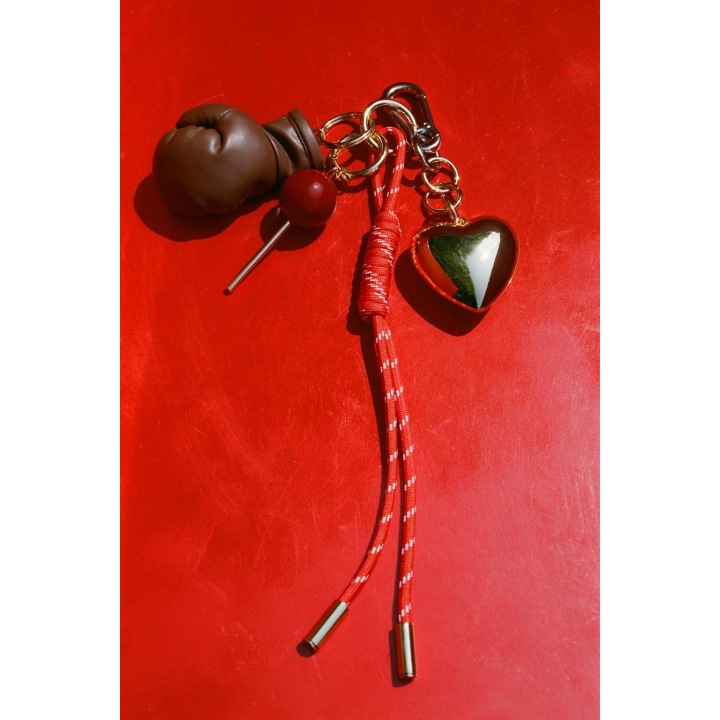 БРЕЛОК ДЛЯ КЛЮЧЕЙ С ПОДВЕСКАМИ В ФОРМЕ СЕРДЦА И ПЕРЧАТКИ
