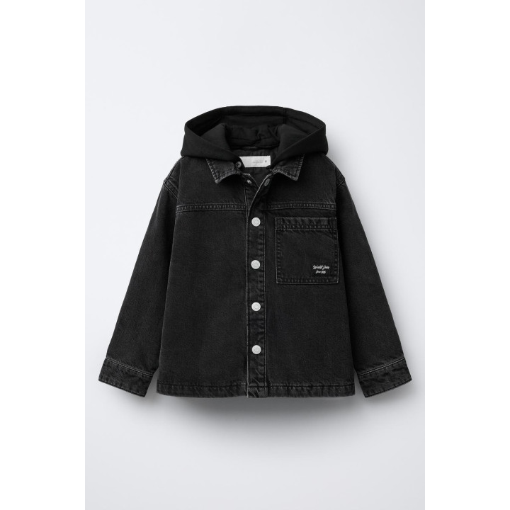 СТЕГАНАЯ ДЖИНСОВАЯ КУРТКА-РУБАШКА С ОТСТЕГИВАЮЩИМСЯ КАПЮШОНОМ