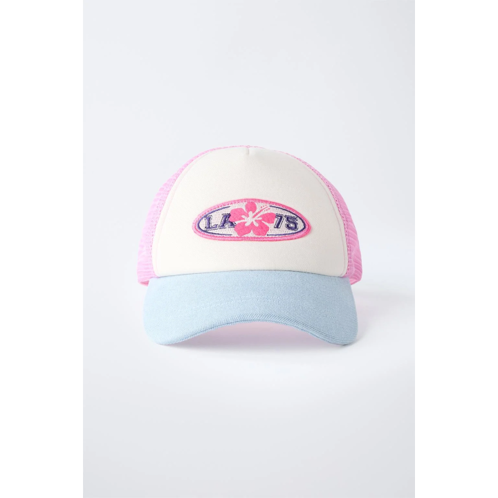 Бейсболка с вышивкой из полупрозрачной сетки