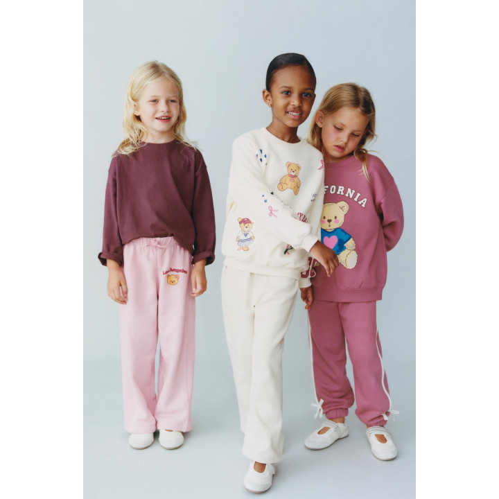 ТОЛСТОВКА С РЕЛЬЕФНЫМ ПРИНТОМ