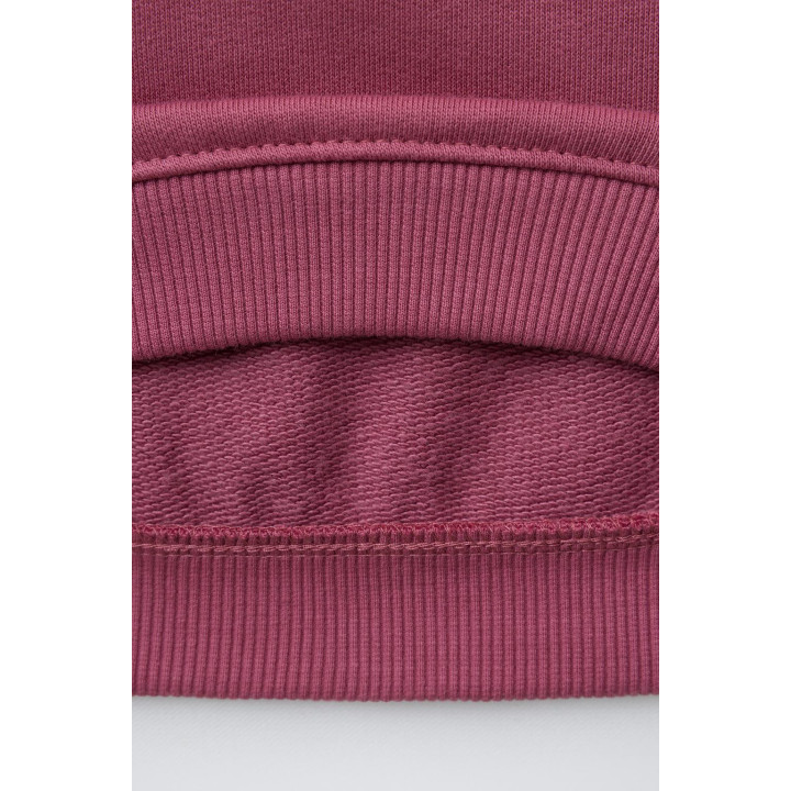 ТОЛСТОВКА С РЕЛЬЕФНЫМ ПРИНТОМ