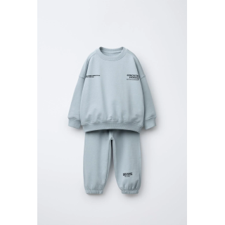 КОМПЛЕКТ ДЛЯ БЕГА, ТОЛСТОВКА И БРЮКИ-ДЖОГГЕРЫ С ТЕКСТОМ