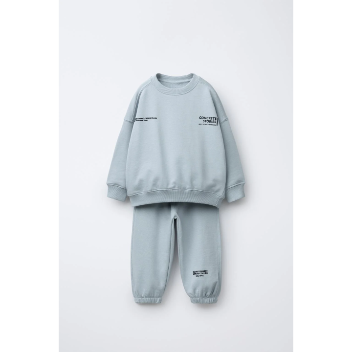 КОМПЛЕКТ ДЛЯ БЕГА, ТОЛСТОВКА И БРЮКИ-ДЖОГГЕРЫ С ТЕКСТОМ