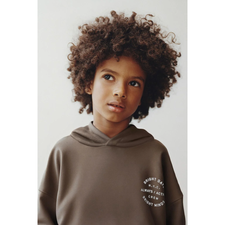 КОМПЛЕКТ ДЛЯ БЕГА, ТОЛСТОВКА И БРЮКИ-ДЖОГГЕРЫ С ТЕКСТОМ