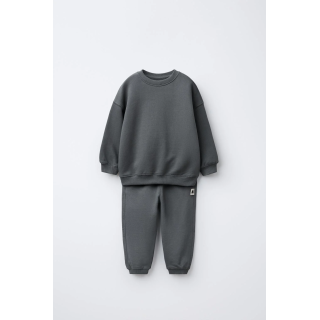 Костюм с джоггерами и свитшотом label