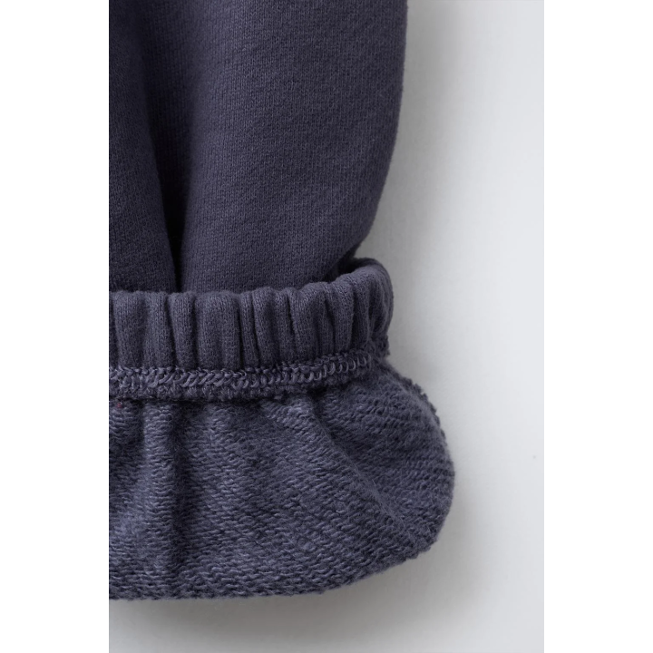 Костюм с вышитым текстовым логотипом и брюками