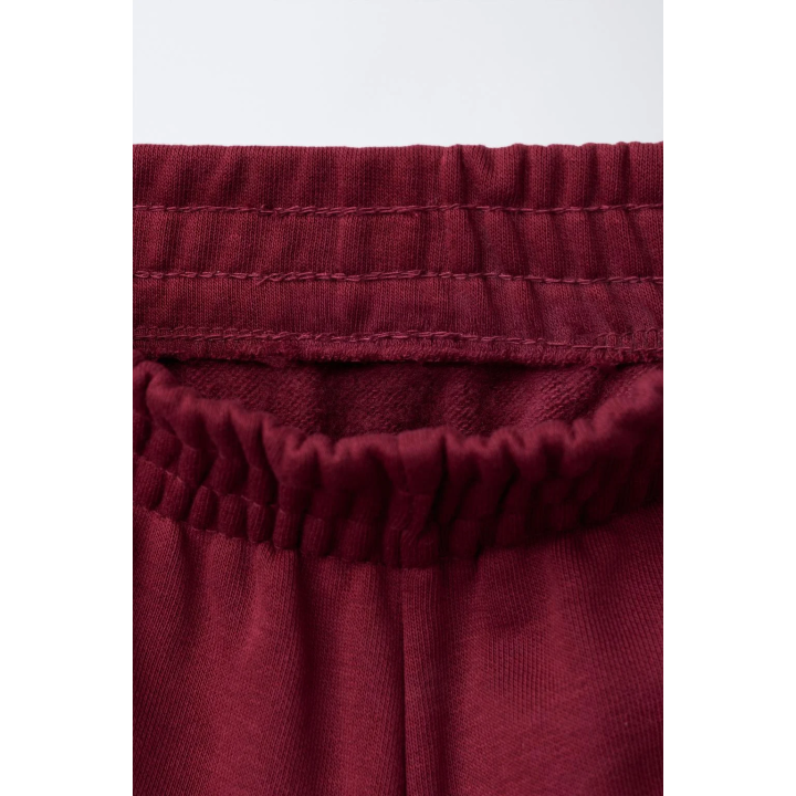 ДЖОГГЕРЫ ИЗ МЯГКОЙ ТКАНИ С НАДПИСЬЮ