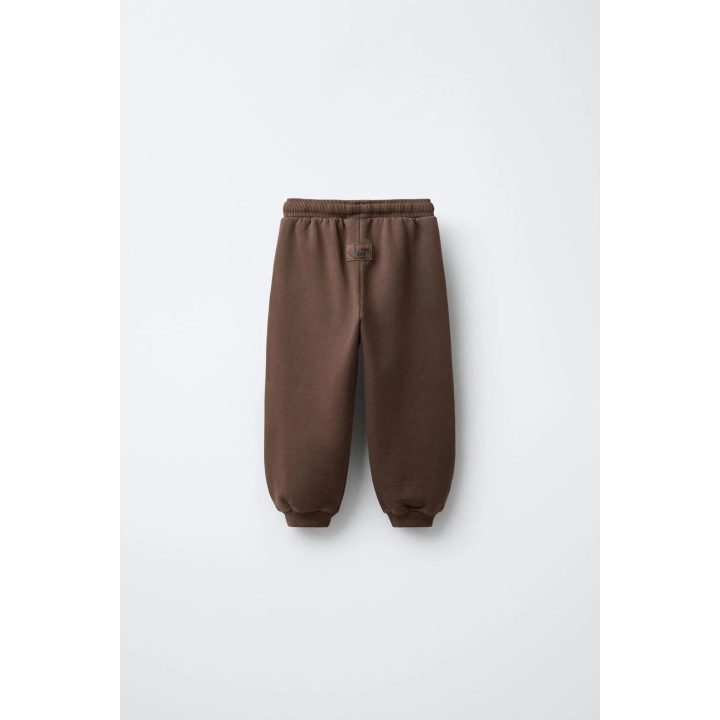 Джоггеры в гармент-тоне с деталями шва