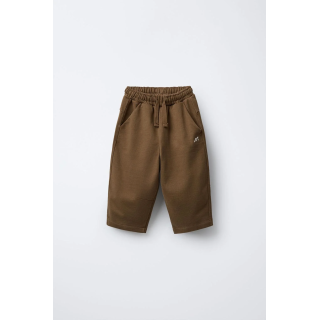 БРЮКИ ПРЯМОГО КРОЯ ИЗ МЯГКОЙ ТКАНИ С ЛОГОТИПОМ