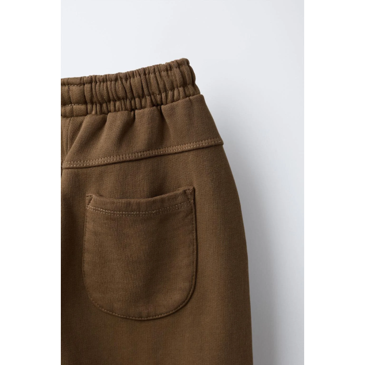 БРЮКИ ПРЯМОГО КРОЯ ИЗ МЯГКОЙ ТКАНИ С ЛОГОТИПОМ