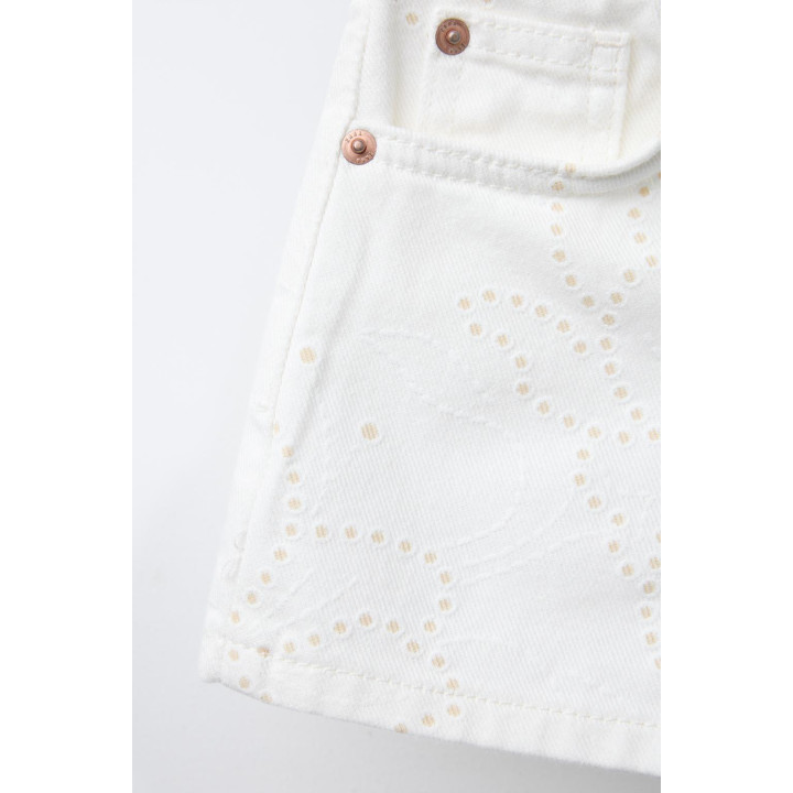 ДЖИНСОВЫЕ ШОРТЫ С ЦВЕТОЧНОЙ ВЫШИВКОЙ