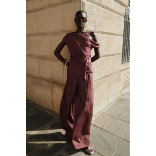 АСИММЕТРИЧНЫЙ ТОП С ФУРНИТУРОЙ