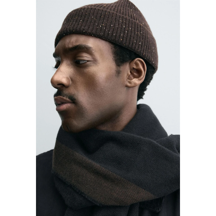 ШАПКА ИЗ РЕЛЬЕФНОЙ ПРЯЖИ