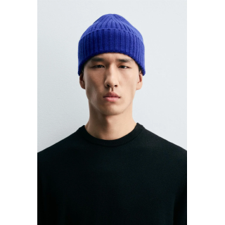 Шапка из вязаного шерстяного микса