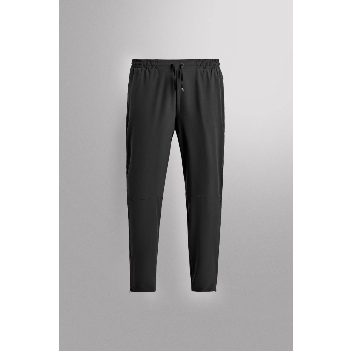 Спортивные брюки в техническом дизайне с цветовыми блоками