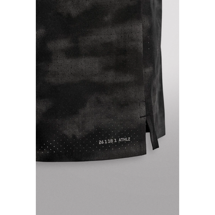 ПЕРФОРИРОВАННЫЕ ШОРТЫ ДЛЯ БЕГА