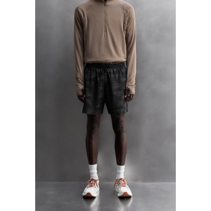 ПЕРФОРИРОВАННЫЕ ШОРТЫ ДЛЯ БЕГА