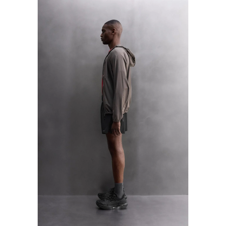 КОРОТКИЕ СПОРТИВНЫЕ ШОРТЫ С ЦВЕТНЫМИ БЛОКАМИ