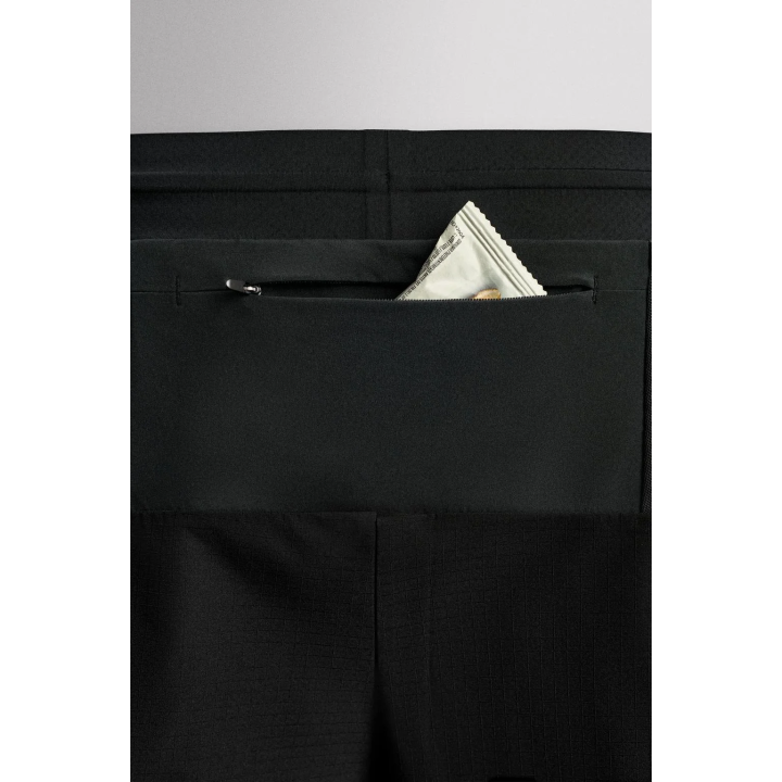 КОРОТКИЕ СПОРТИВНЫЕ ШОРТЫ С ЦВЕТНЫМИ БЛОКАМИ