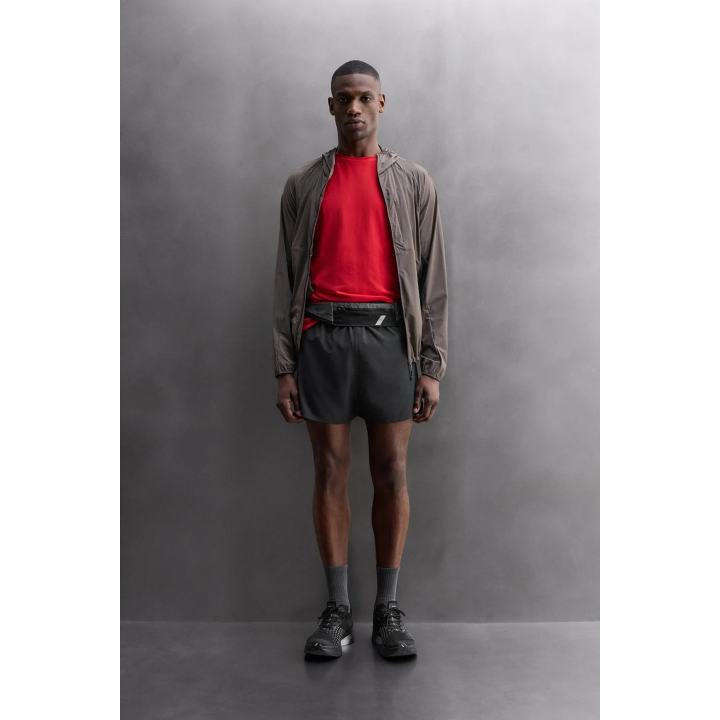 КОРОТКИЕ СПОРТИВНЫЕ ШОРТЫ С ЦВЕТНЫМИ БЛОКАМИ