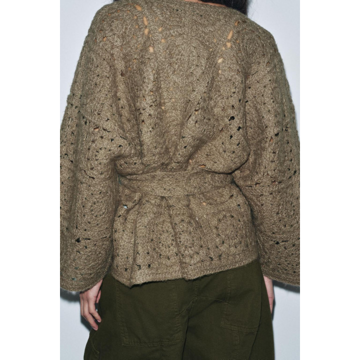 ВЯЗАНЫЙ КАРДИГАН С ПОЯСОМ