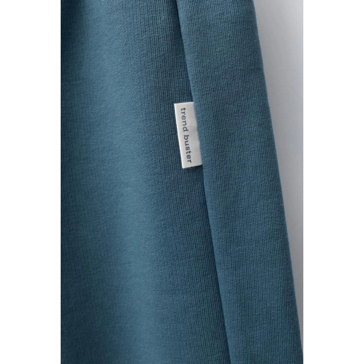 Костюм из джоггеров с обтяжкой и брюками с манжетами