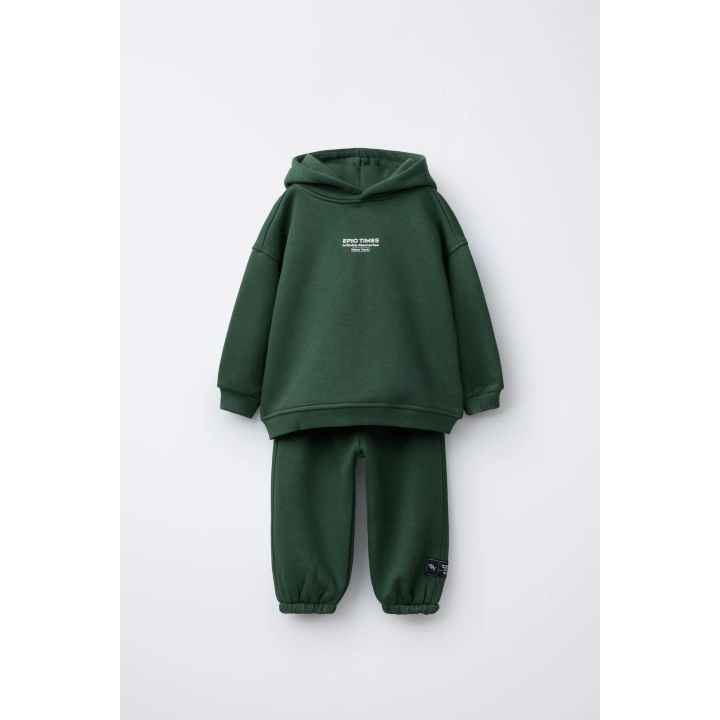 КОМПЛЕКТ ДЛЯ БЕГА, ТОЛСТОВКА И БРЮКИ-ДЖОГГЕРЫ