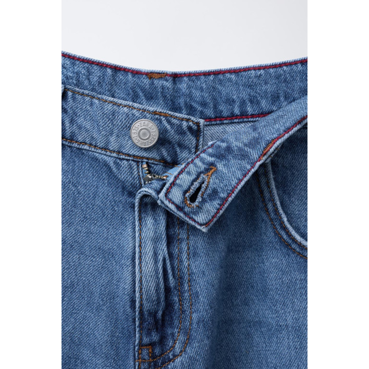 ДЖИНСЫ СВОБОДНОГО КРОЯ С ВЫШИВКОЙ