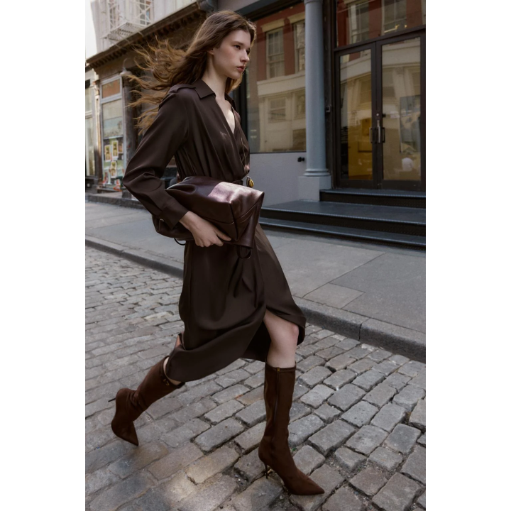 САПОГИ С ПРЯЖКОЙ И КАБЛУКОМ